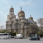Central Daire Varna