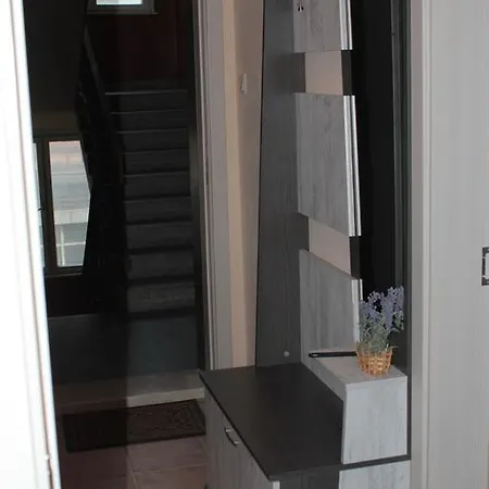 Central Apartment *