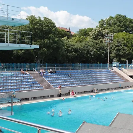 Central Апартамент Варна