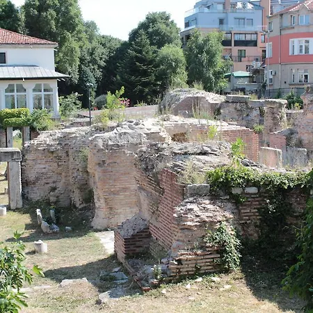 Central * Varna
