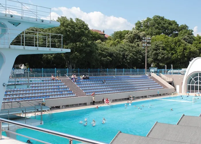 Central 아파트 바르나